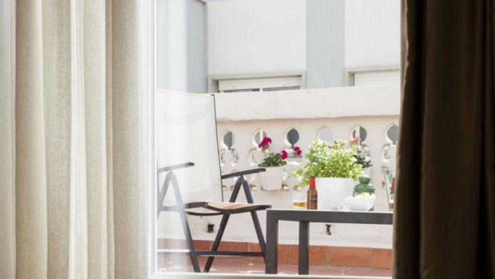 Weflating Gracia Apartment Barcelona Ngoại thất bức ảnh